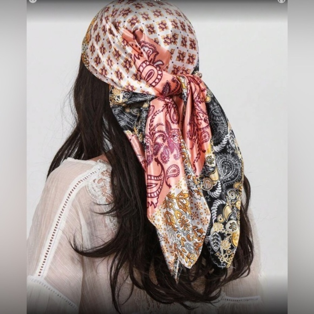 ✨NEW Elegant Multicolor Paisley Scarf
